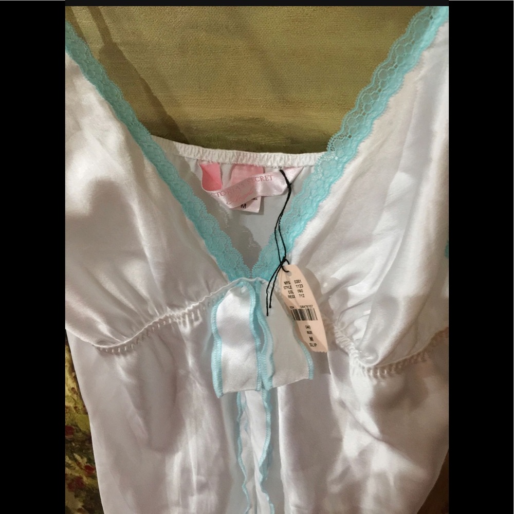 Victoria Secret Angel Babydoll In White/Blue Lace